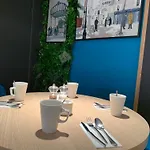 Hotel Montmartre By Ihg Parigi