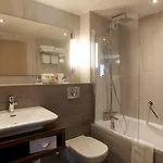 Montmartre By Ihg 4* Parigi
