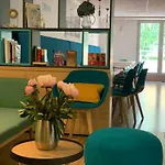 Montmartre By Ihg 4* Parigi
