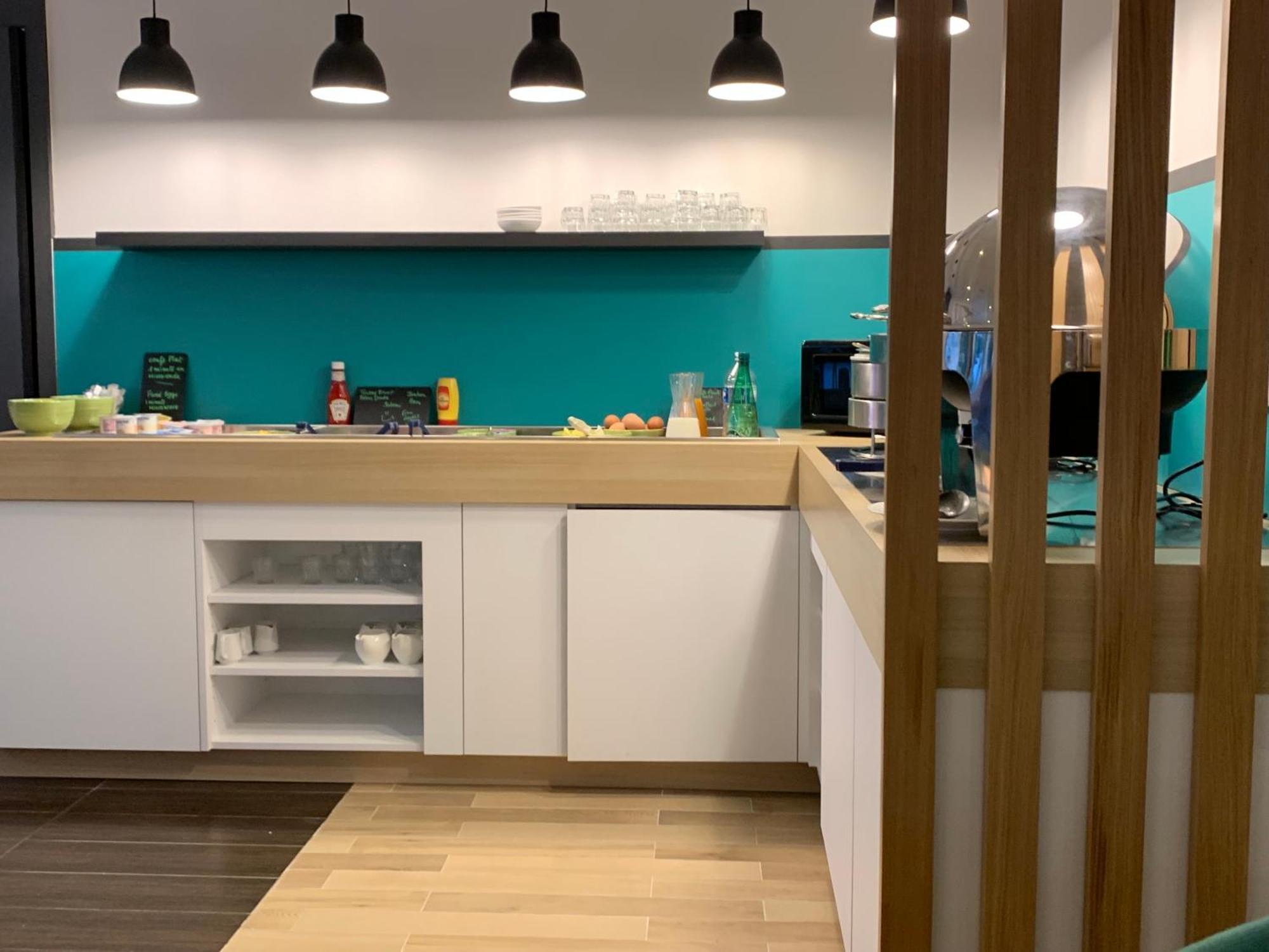 Hotel Montmartre By Ihg 4*